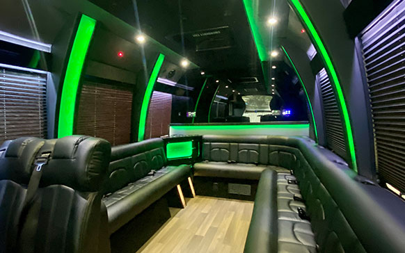 02 Our Fleet | Charleston Black Cab Company