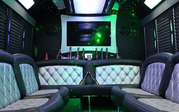 03 Our Fleet | Charleston Black Cab Company