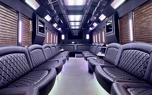 06 Our Fleet | Charleston Black Cab Company