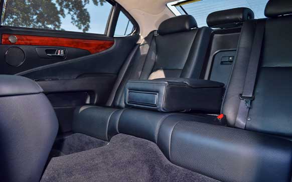 03 Our Fleet | Charleston Black Cab Company