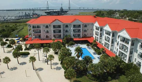 point We Recommend | Charleston Black Cab