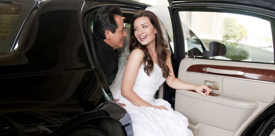 wedding-transportation-tips-c02117c2 image wedding-transportation-tips-c02117c2 Helpful Tips For Booking Wedding Transportation